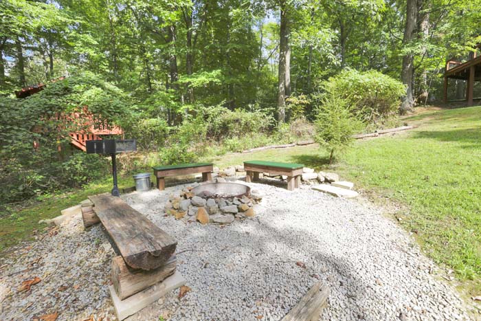 Bearadise Ridge Cabin — private walking trail and fire ring in the woods