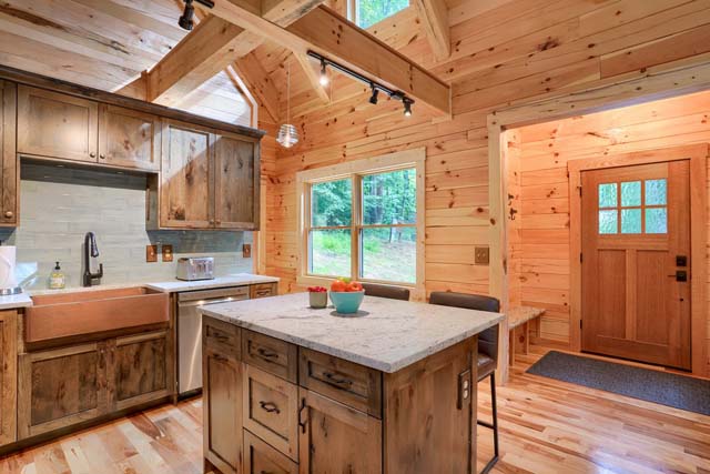 Idyllic cabin rental for a tranquil vacation