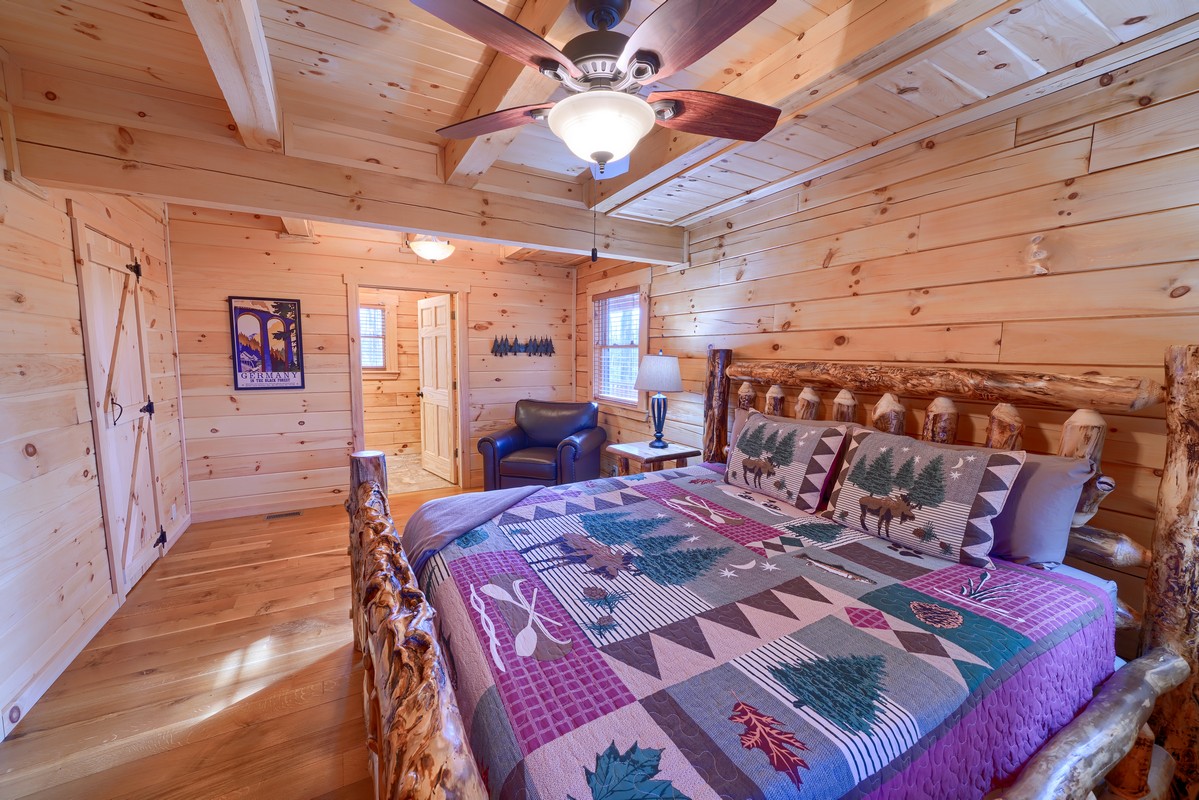 Serene sanctuary in the log cabin bedroom