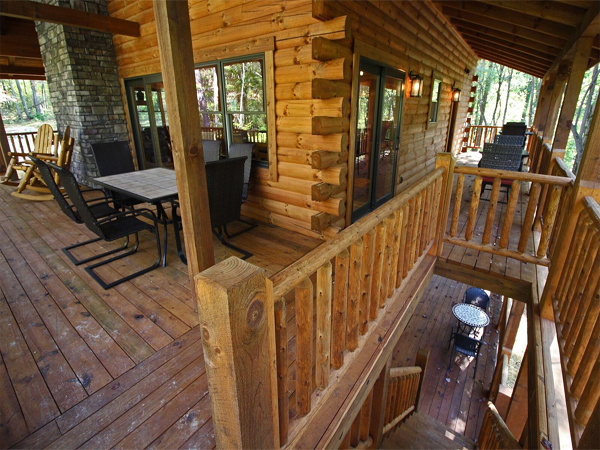 lower deck on cabin
