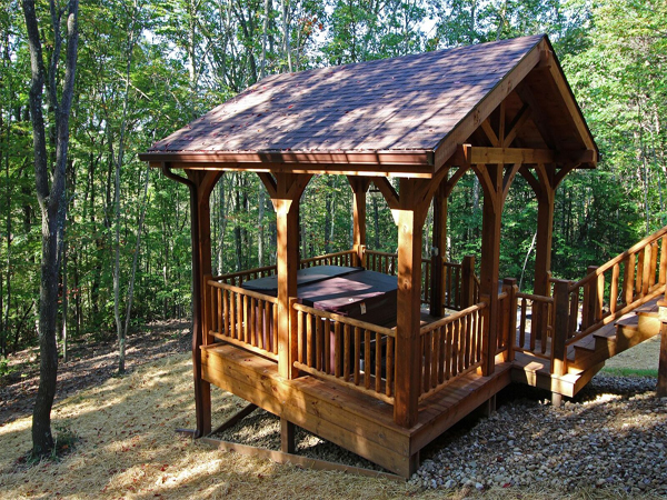 hot tub area, covered deck