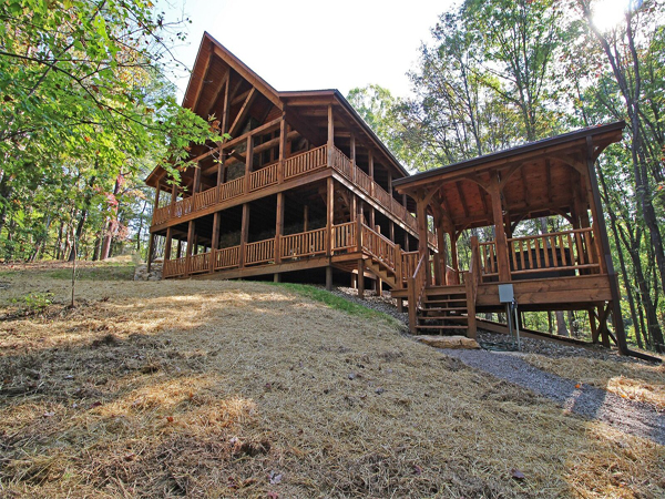 side view of cabin, covered spa