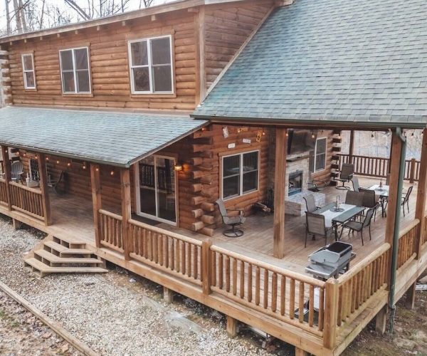 Golden Eagle Lodge — Hocking Hills cabin rental near Lake Logan