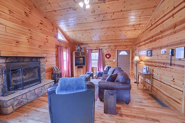 Serene ambiance in the log cabin living room