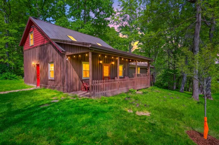 Peaceful countryside setting near Hocking Hills