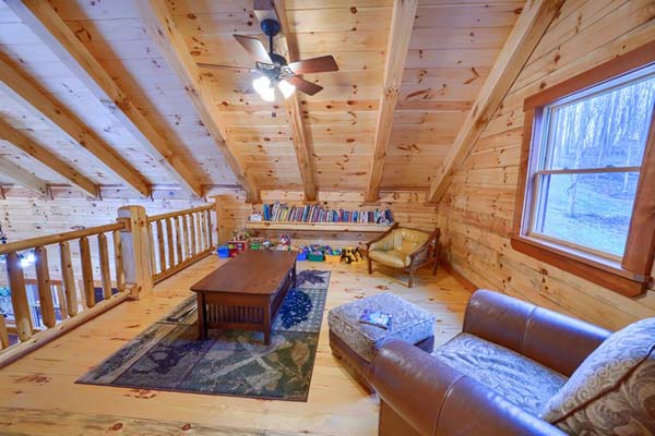 Rosewood Lodge - Hocking Hills - Old Man's Cave - Ohio