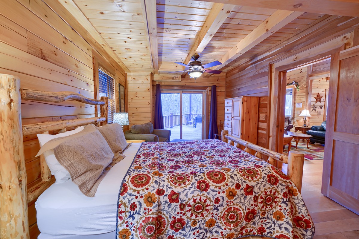 Rustic charm in the log cabin bedroom