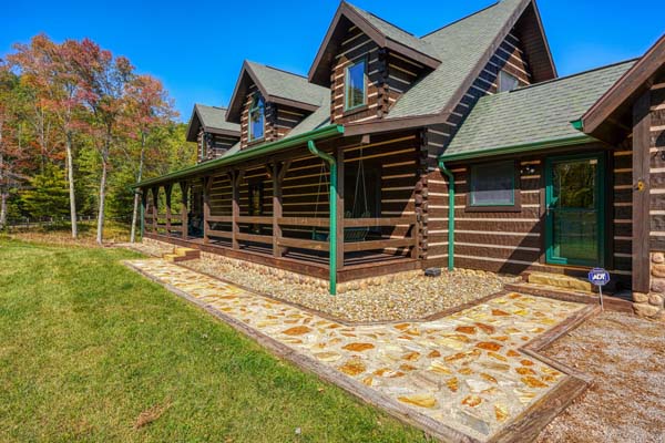Cozy woodland cabin retreat