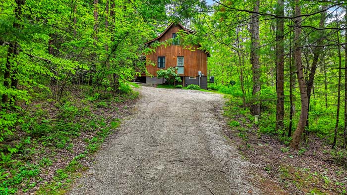 Private woodland cabin in the Hocking Hills