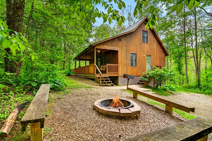 Quiet woodland surroundings for relaxing stays