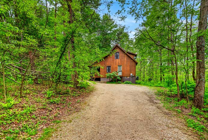 Turkey Run Cabin in the Heart of Hocking Hills