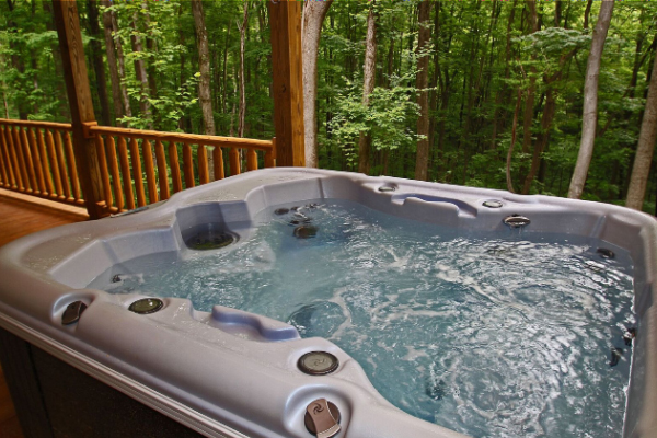 Relaxation and rejuvenation in the cabin's hot tub