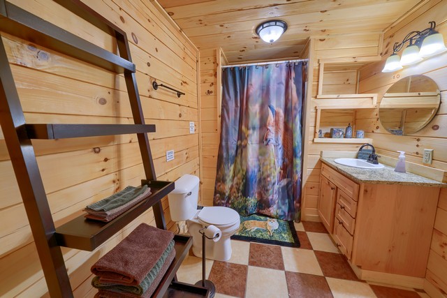Create lasting memories at Red Fox Retreat cabin in Hocking Hills