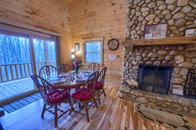 Immerse yourself in nature's beauty at Red Fox Retreat cabin