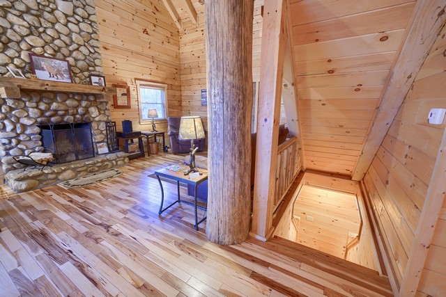 Disconnect from the world and reconnect with nature at Red Fox Retreat cabin