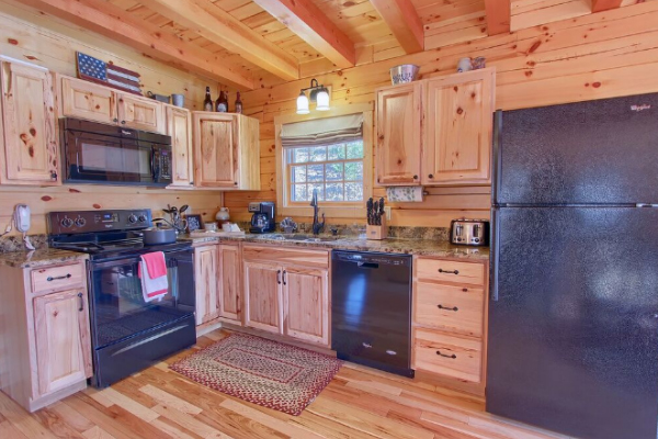 Rustic charm and modern amenities at Ridgeback Cabin