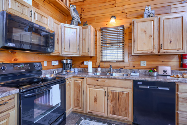 Escape to the natural wonderland of Hocking Hills at Spotted Owl Cabin